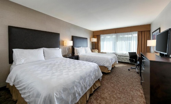 Holiday Inn West Covina Hotel image 14