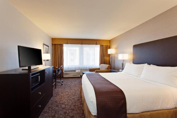 Holiday Inn West Covina Hotel image 30
